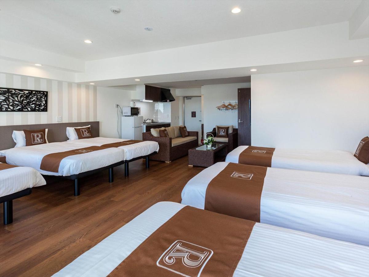 Living Inn Asahibashiekimae Premier Наха Экстерьер фото