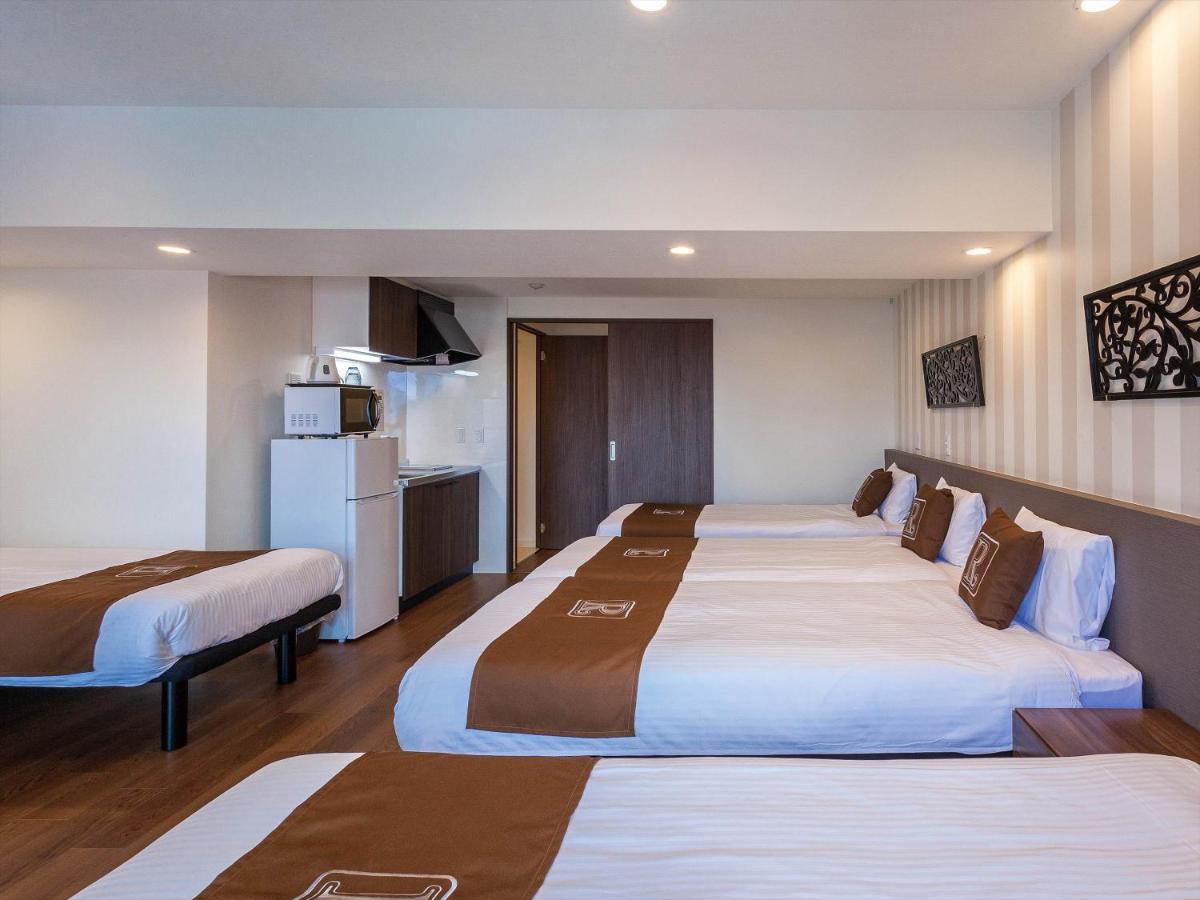 Living Inn Asahibashiekimae Premier Наха Экстерьер фото